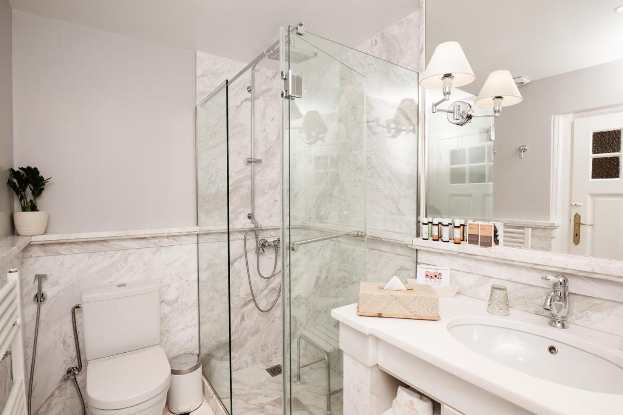 Appartamento The Rare Luxury Gem Near Syntagma, Kolonaki Square Atene Esterno foto