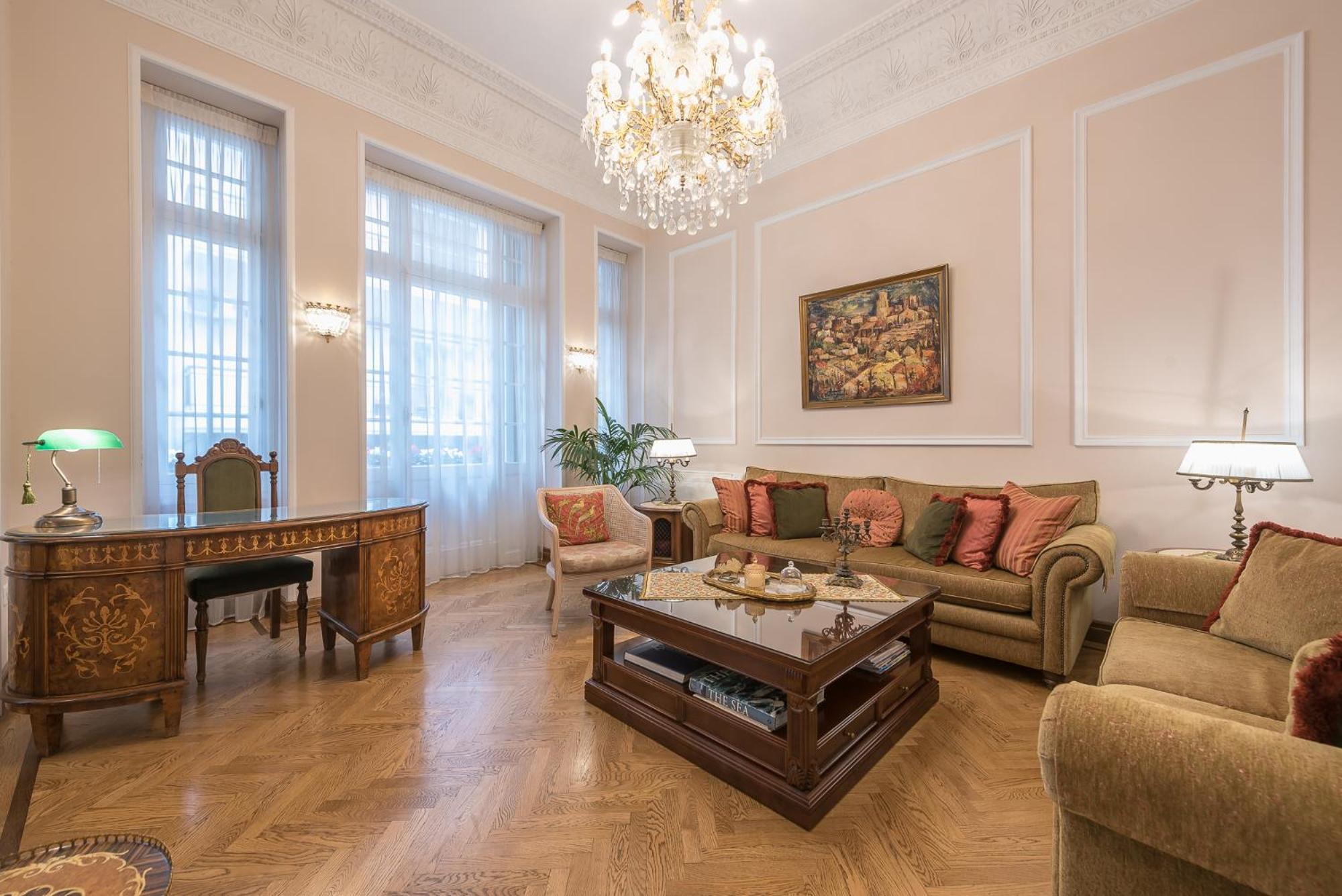 Appartamento The Rare Luxury Gem Near Syntagma, Kolonaki Square Atene Esterno foto