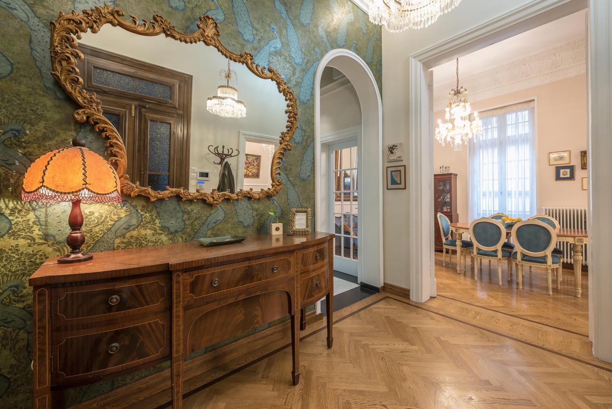 Appartamento The Rare Luxury Gem Near Syntagma, Kolonaki Square Atene Esterno foto