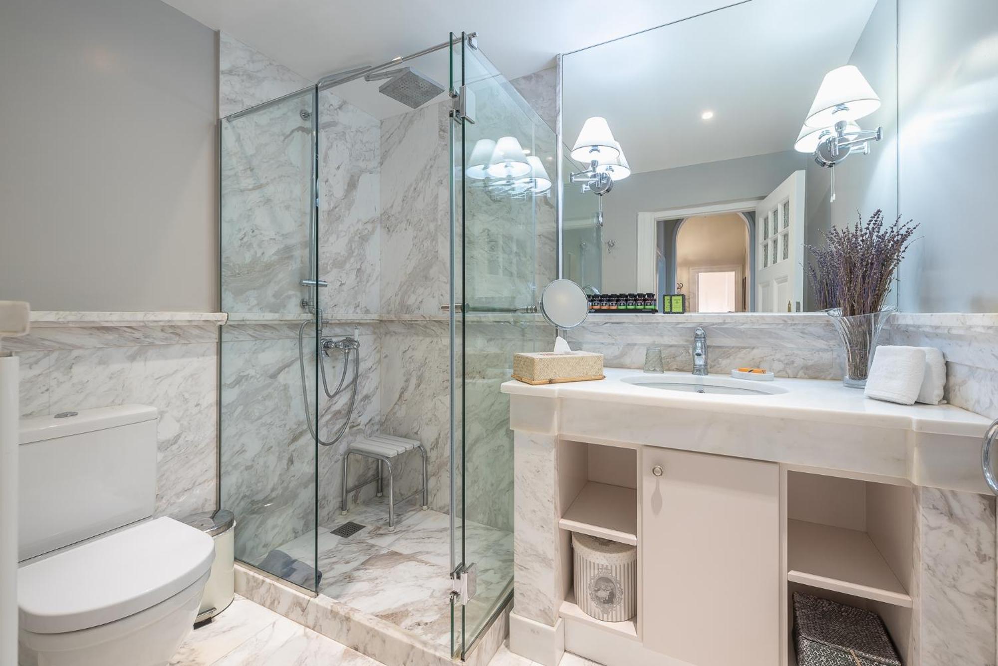 Appartamento The Rare Luxury Gem Near Syntagma, Kolonaki Square Atene Esterno foto