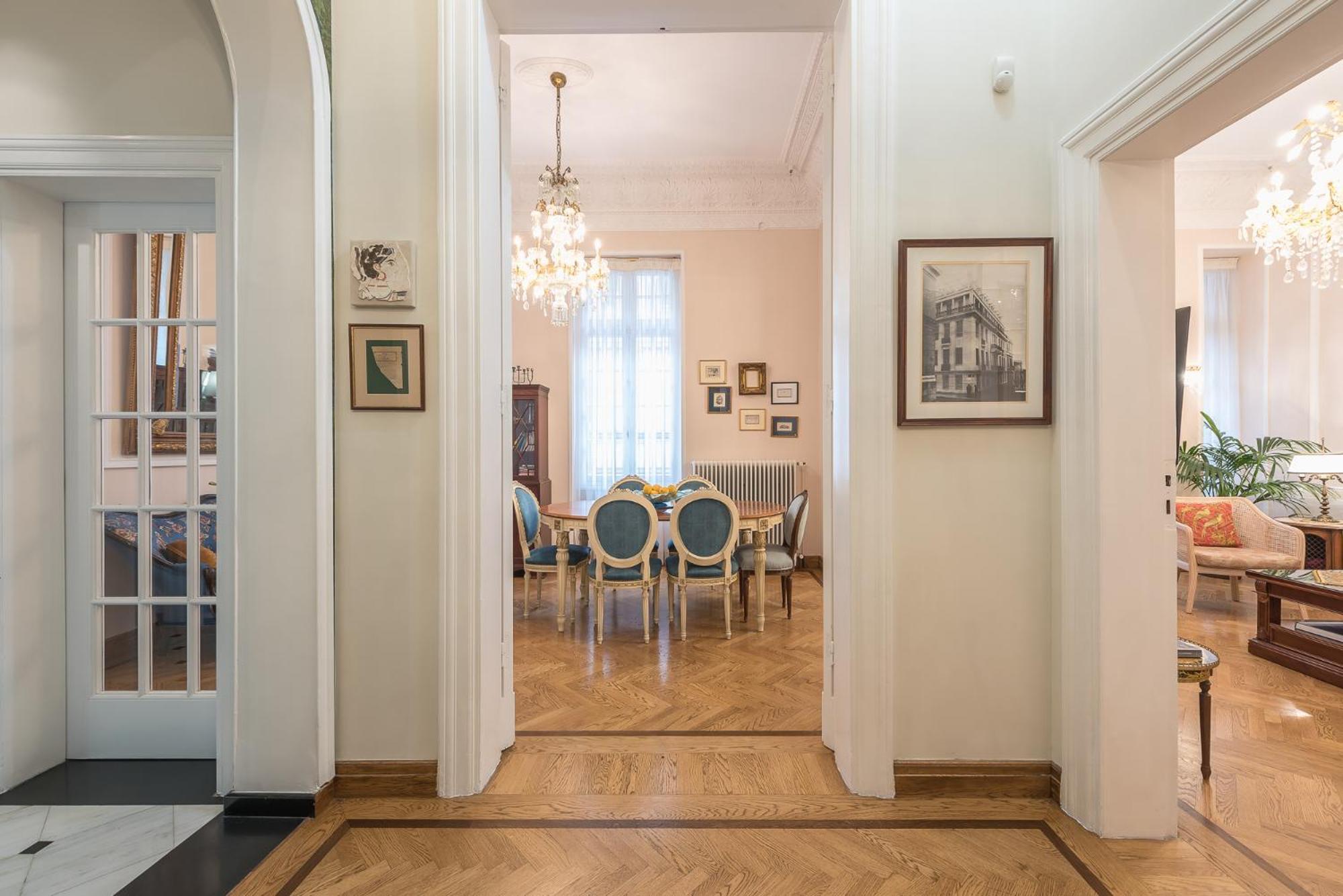 Appartamento The Rare Luxury Gem Near Syntagma, Kolonaki Square Atene Esterno foto