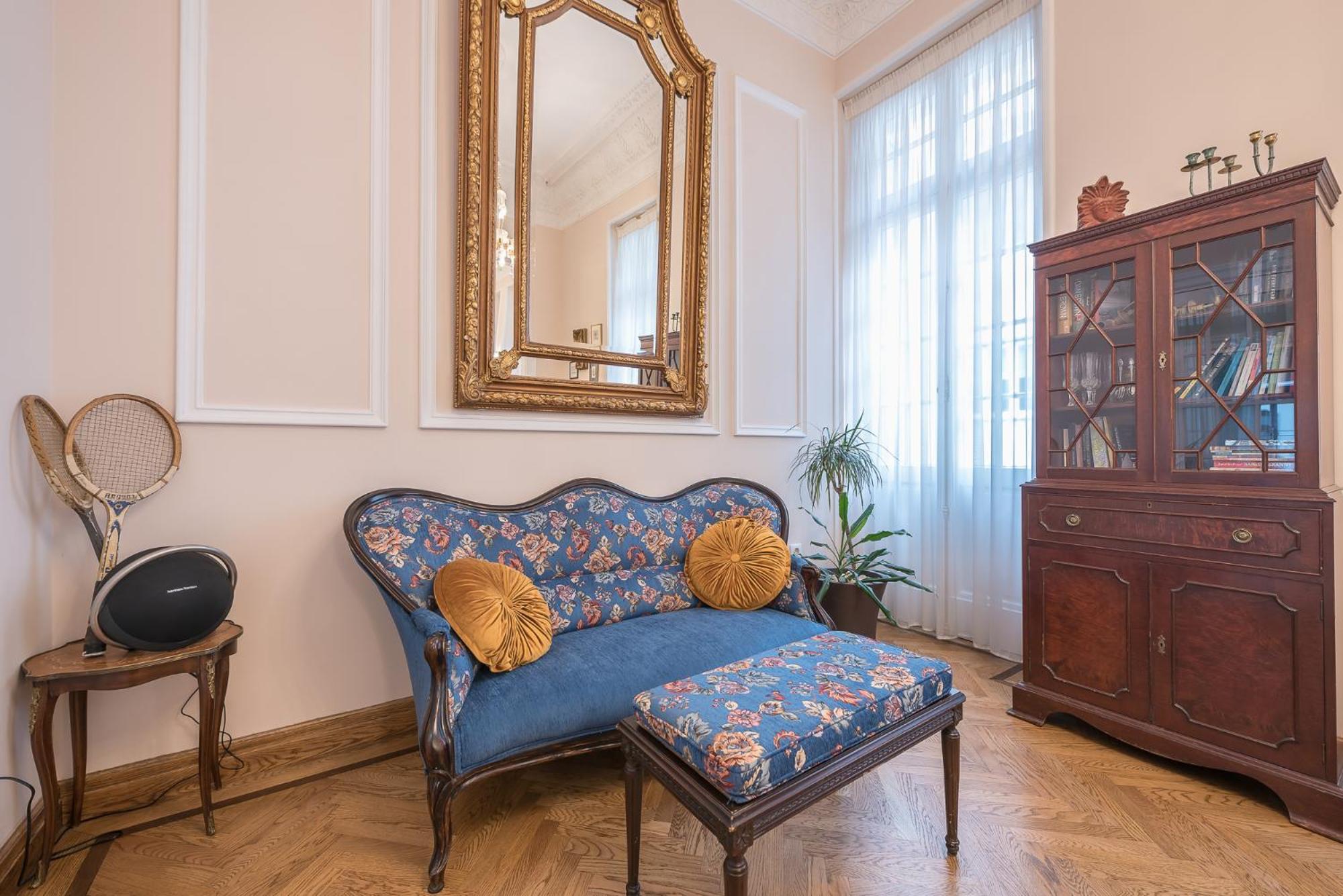 Appartamento The Rare Luxury Gem Near Syntagma, Kolonaki Square Atene Esterno foto
